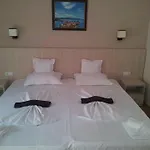 Mare מלון סאני ביץ'