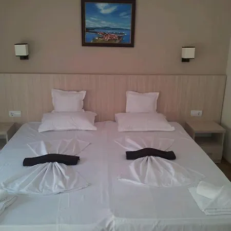 Mare Hotell Slăntjev Brjag